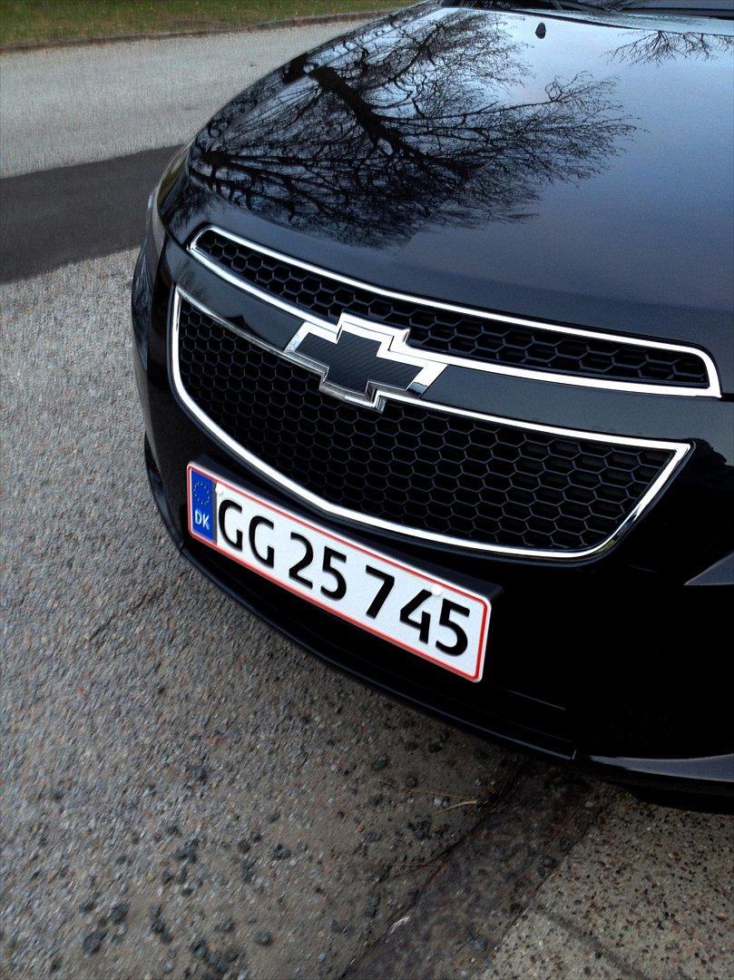 Chevrolet Cruze Projekt - Et lille closeup af emblemet! billede 11