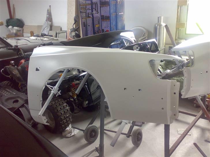 Celica ST165 under genopbygning - Alle dele har fået sprøjtespartel nu, og er blevet slebet, så nu er det bare et spørgsmål om tid, før jeg har bilen igen. billede 58