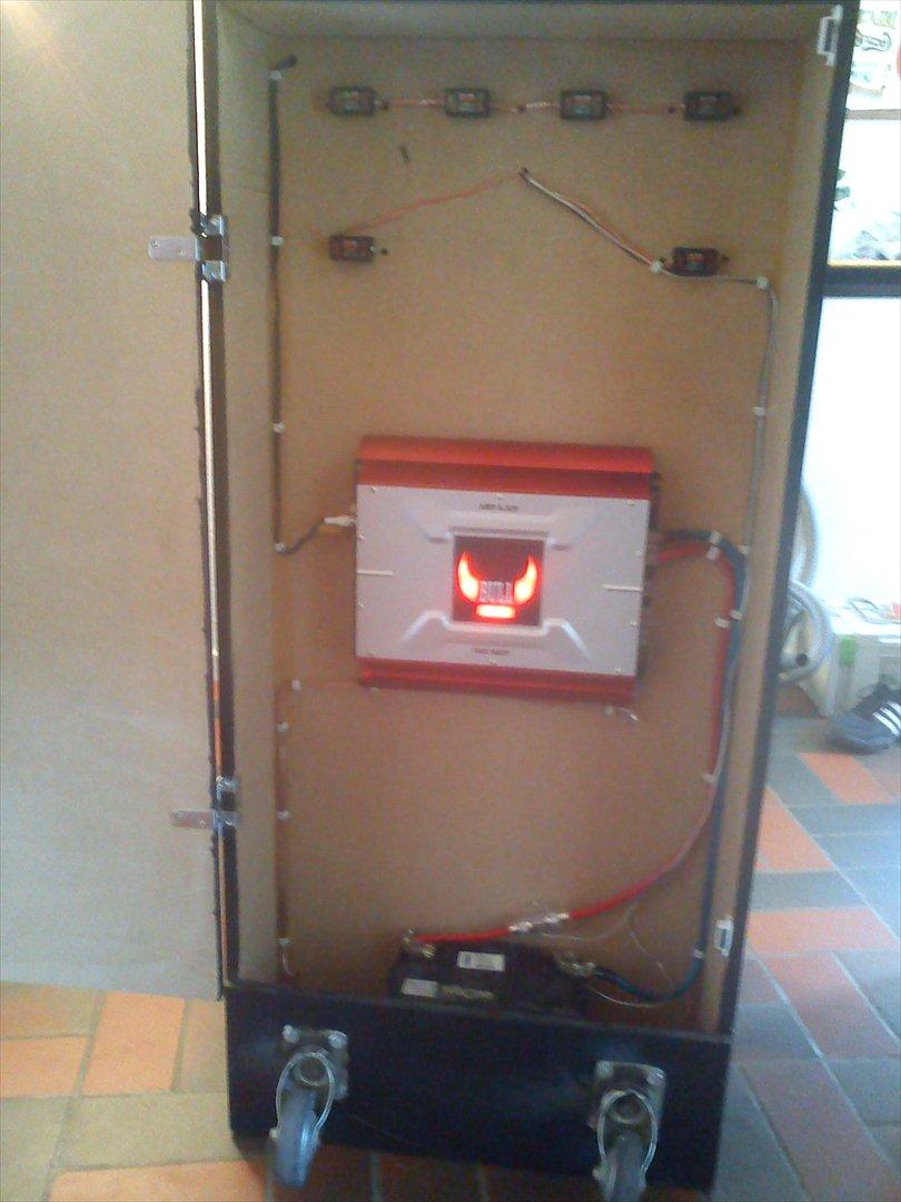 Festivals Kasse Anno 2012 - Lednings opsætning :) billede 16