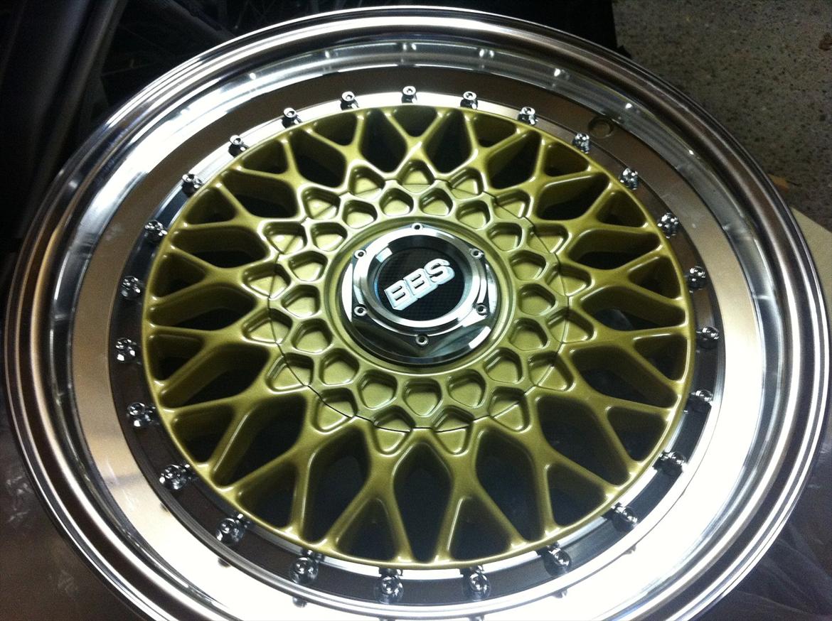 Custom Lenso BSX center caps. Stylingprojekter Fotos fra cf