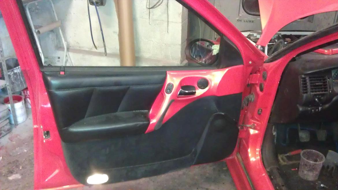 VECTRA B V6 RENOVERING/TUNING/STYLING - så blev læder dørsider og de indfarvede håndtag monteret billede 61