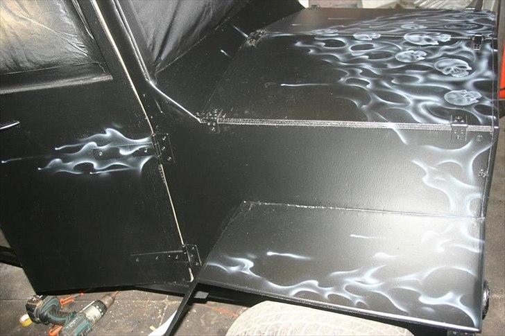 Airbrush på hjemmelavet bil billede 2