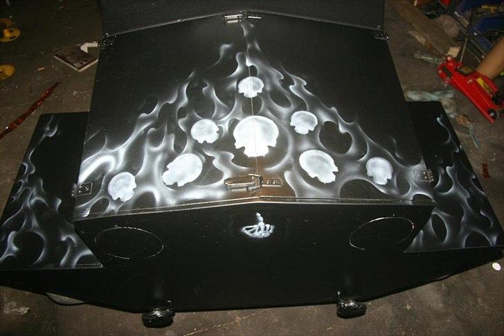 Airbrush på hjemmelavet bil billede 8