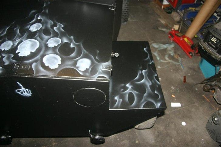 Airbrush på hjemmelavet bil billede 19