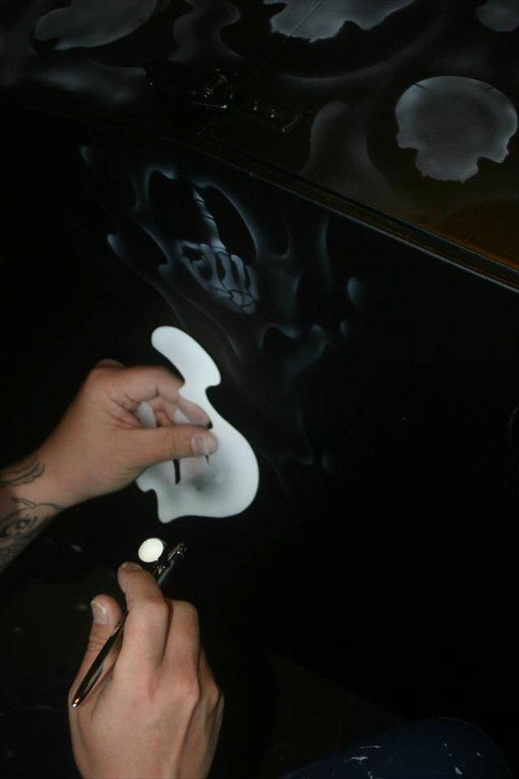 Airbrush på hjemmelavet bil billede 20