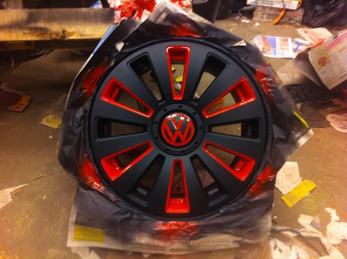 Ny Lak til alu fælge. - Her ses det endelige resultat det er før det har fået klar lak.  billede 15