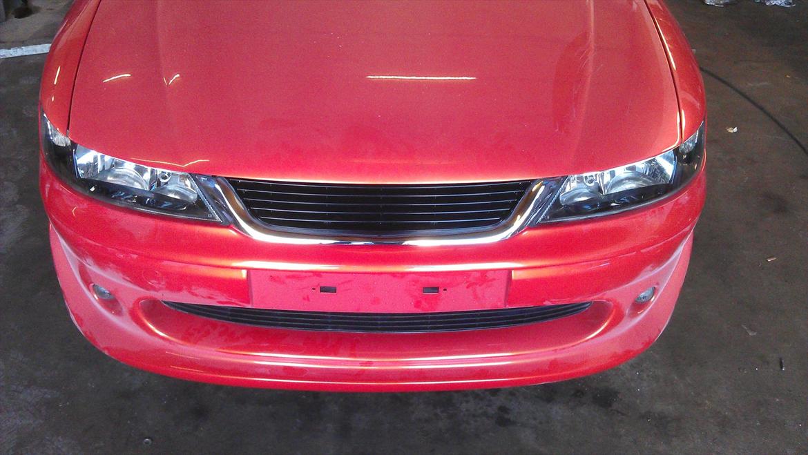 VECTRA B V6 RENOVERING/TUNING/STYLING - front færdig samlet,godt støvet,men langt om længe samlet :) billede 64