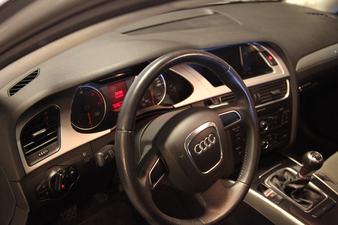 Audi A4 8K MMI 2G High ombygning billede 1