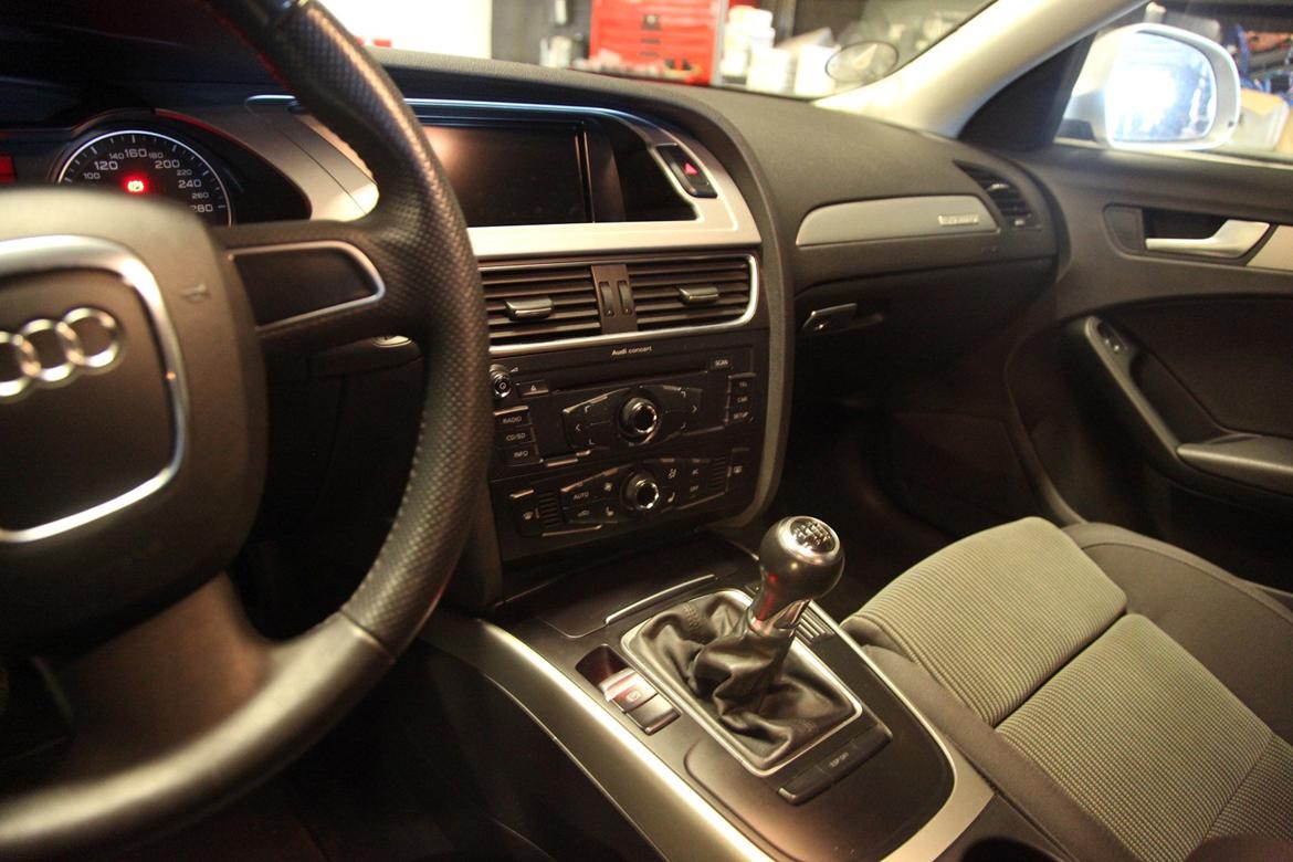 Audi A4 8K MMI 2G High ombygning billede 3