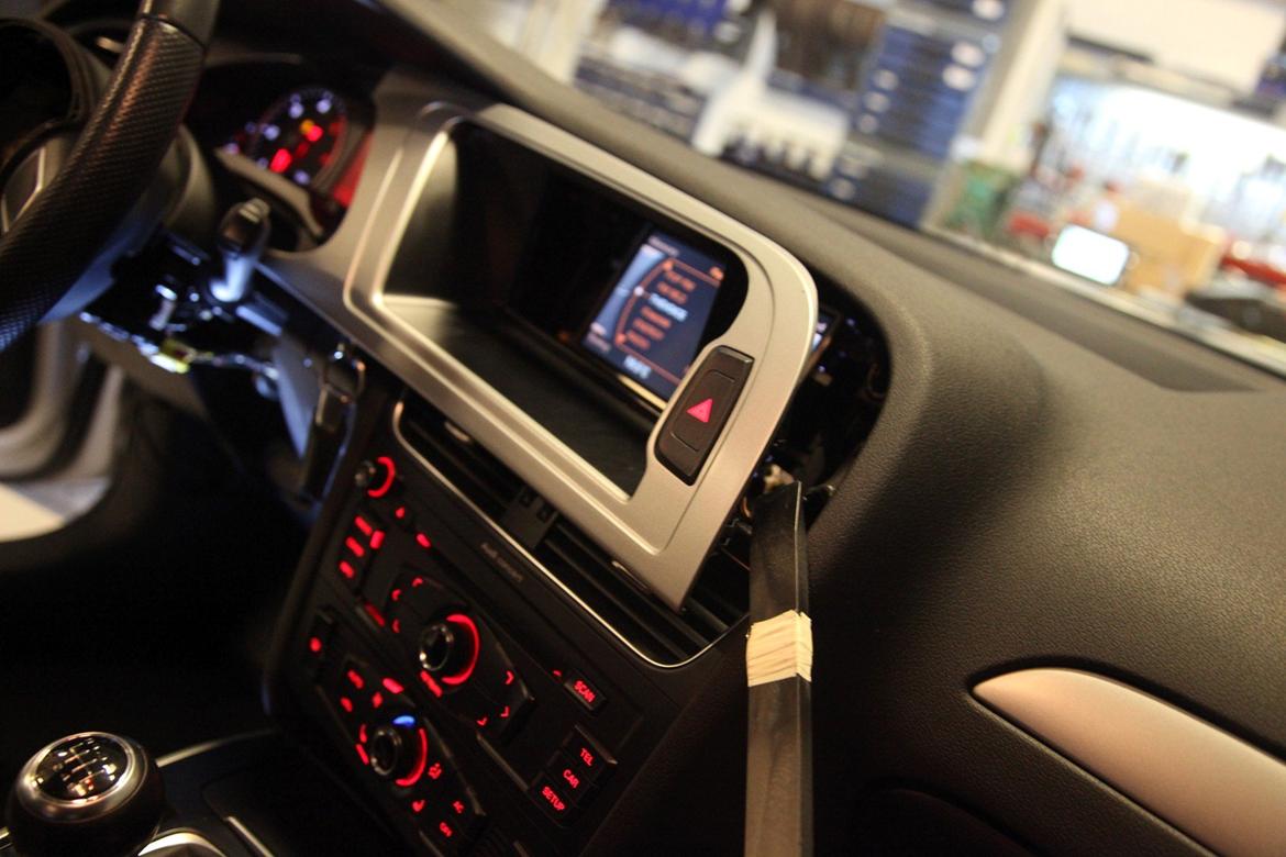 Audi A4 8K MMI 2G High ombygning billede 12