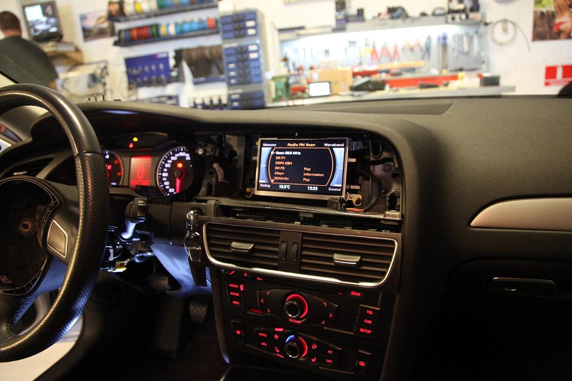 Audi A4 8K MMI 2G High ombygning billede 13