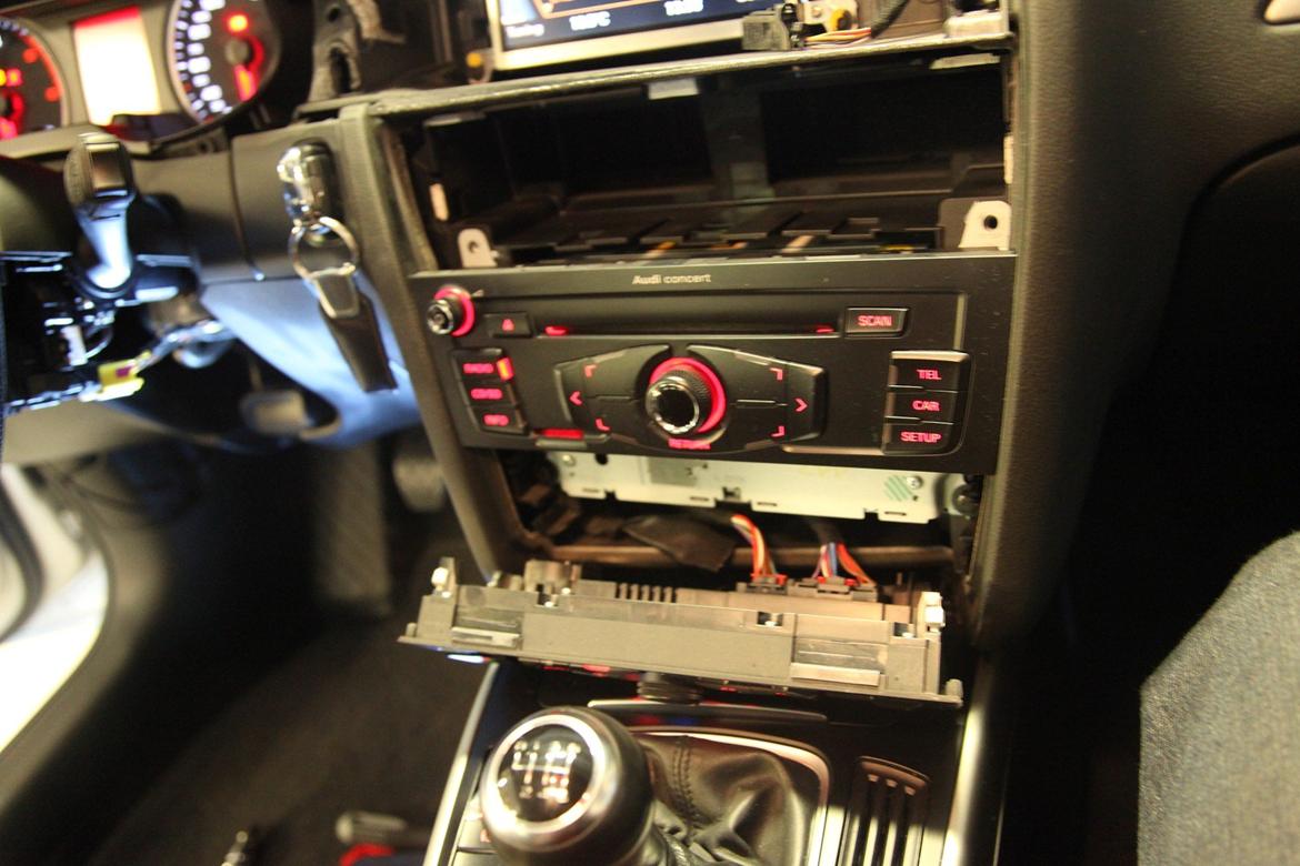 Audi A4 8K MMI 2G High ombygning billede 16