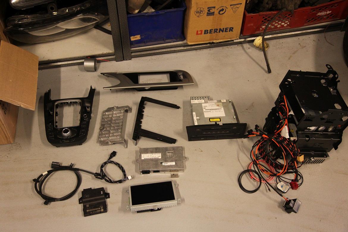 Audi A4 8K MMI 2G High ombygning billede 19