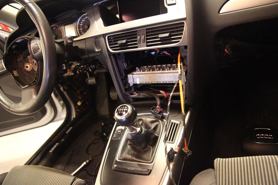 Audi A4 8K MMI 2G High ombygning billede 39