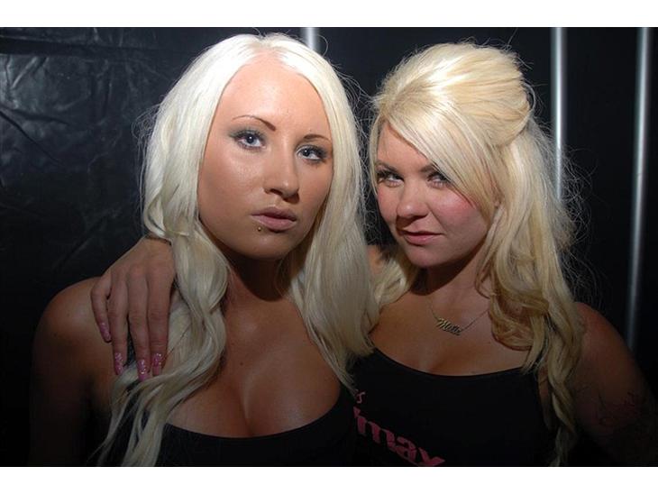 {{currentPhoto.altText}} billede {{currentPhoto.number}}