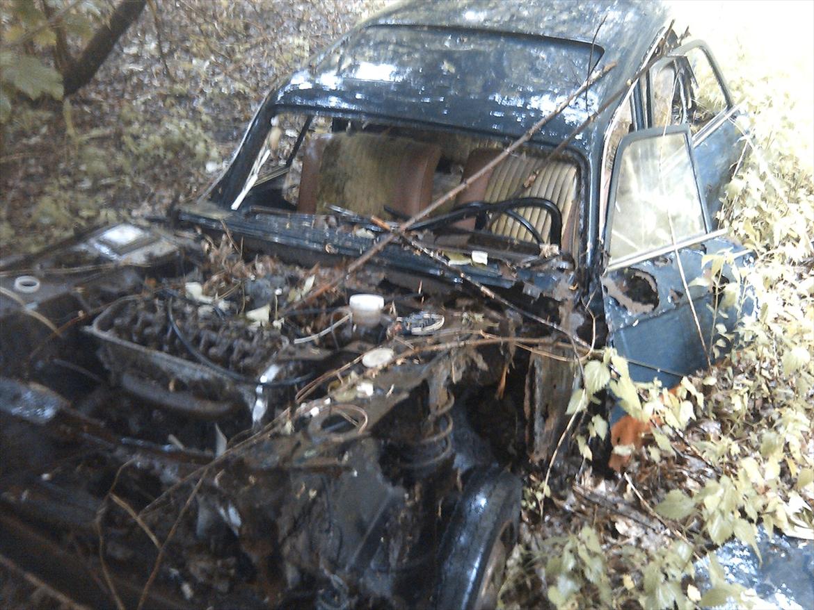 en gammel peugeot - ret rådden ikke? billede 1