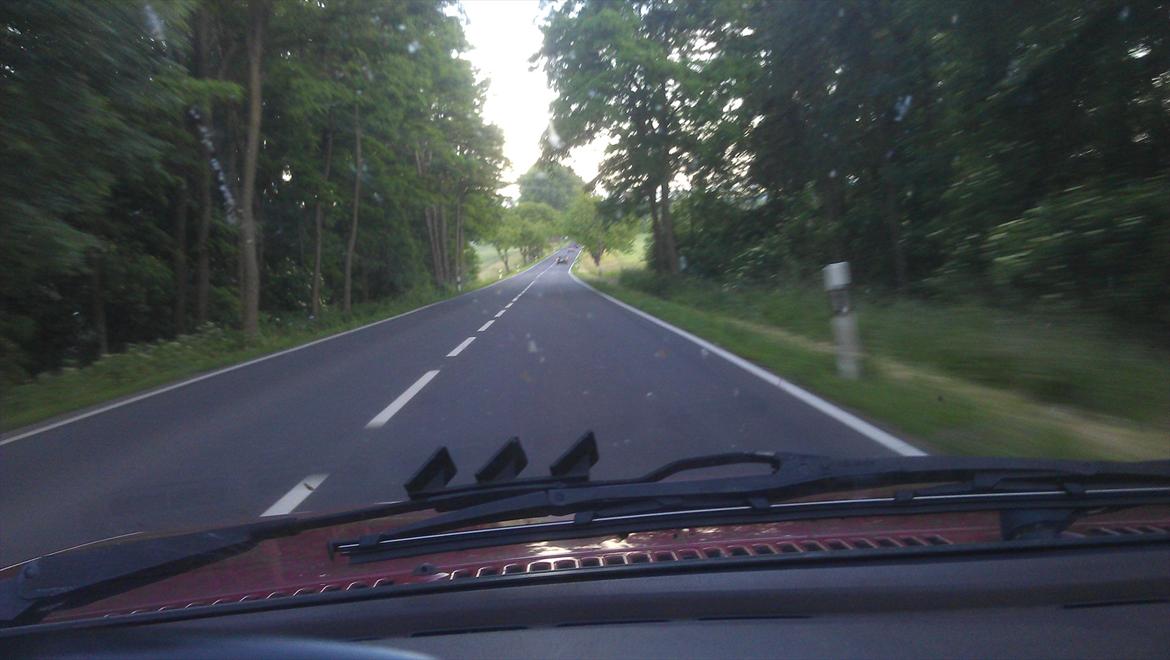 Opeltreffen Oschersleben 2012 - Lille lækker vej til Ascona-karten :) Alle i Opel begynder at hilse :) billede 23