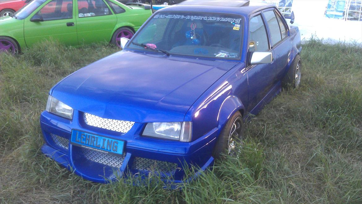 Opeltreffen Oschersleben 2012 - Ja, der var jo lige en Ascona C billede 25