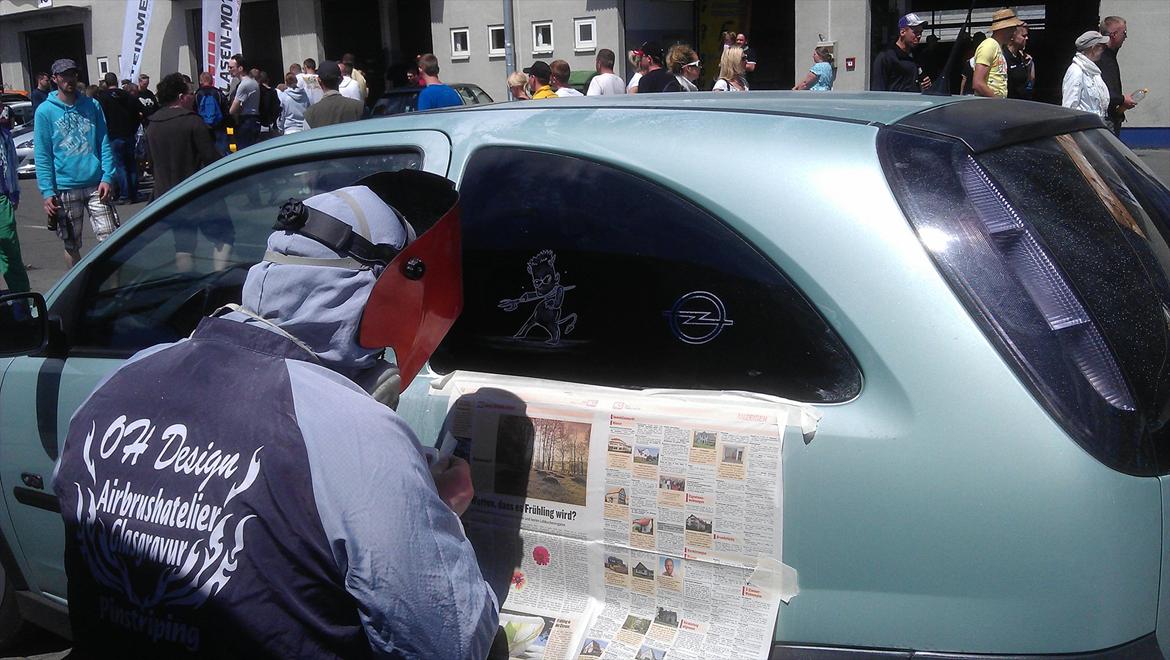 Opeltreffen Oschersleben 2012 - Sandbrush Ca 1000 kroner for motiv med omgivelser, han er ikke færdig her :) billede 62