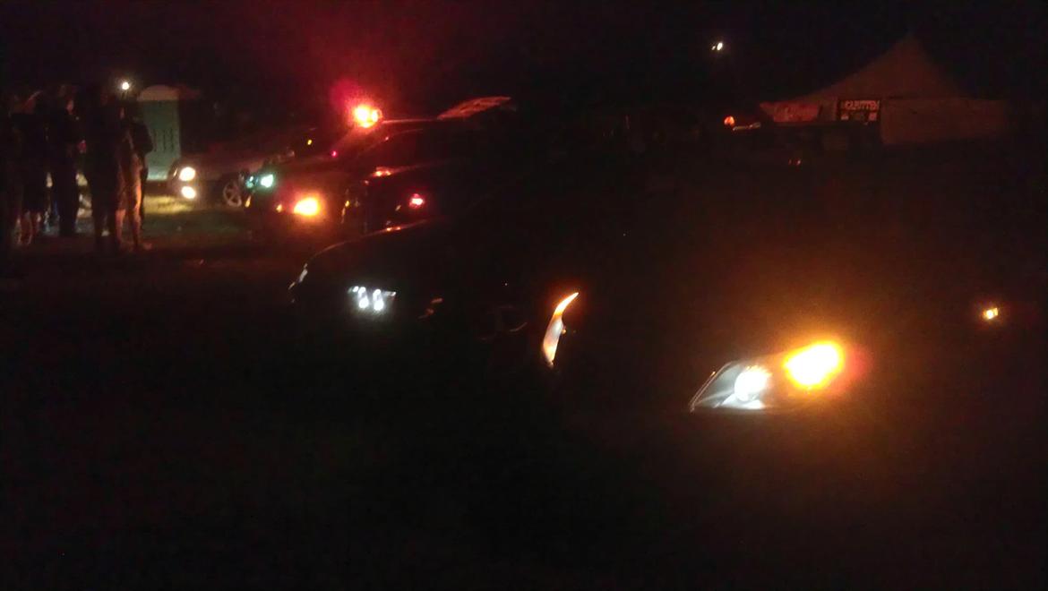 Opeltreffen Oschersleben 2012 - Klokken 11 startede alle havariblink og horn i 10 min :) 

Fed stemning, men alligevel et chok når man ikke vidste det hehehe.. billede 104