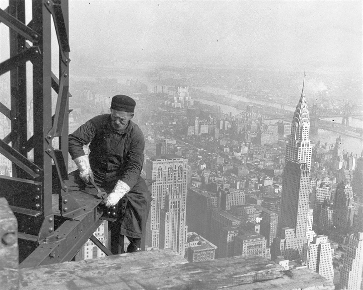 Lunchtime Atop a Skyscraper billede 2