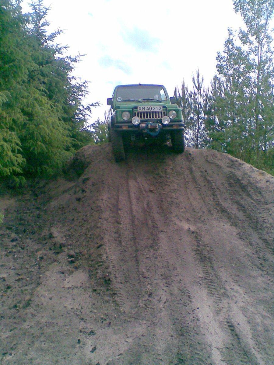 Suzuki SJ413 Samurai - Test på sandbakken billede 3