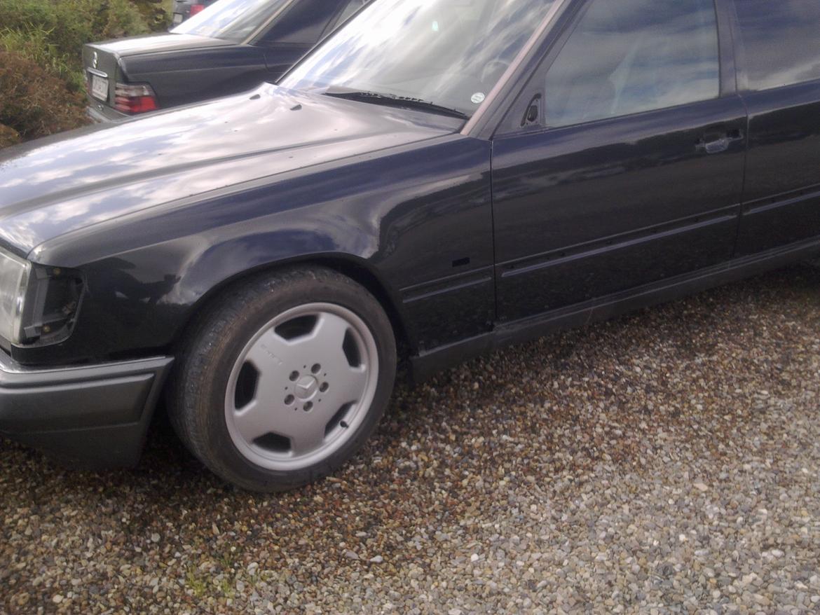 Så bliver mercedesen sat lidt i stand.  billede 15