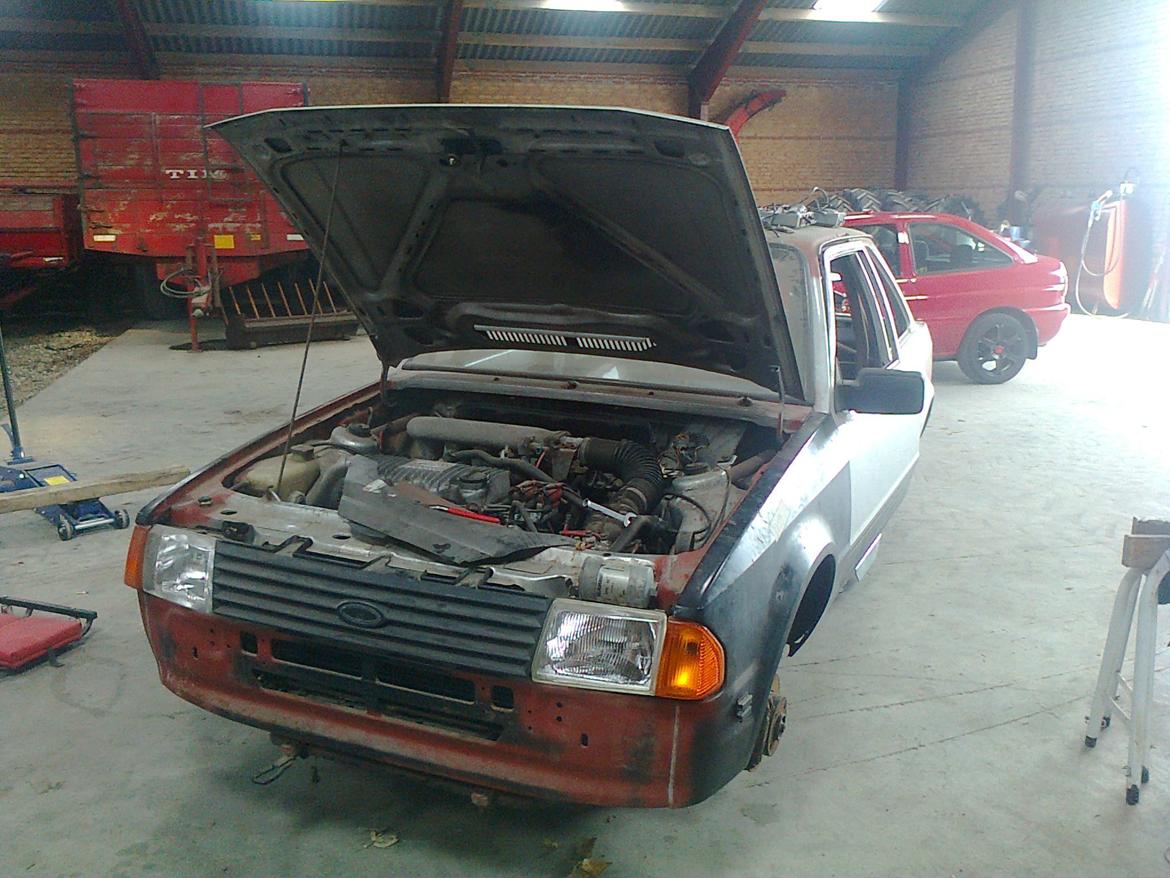 Ford Escort mk3 RS 1600i projekt billede 41