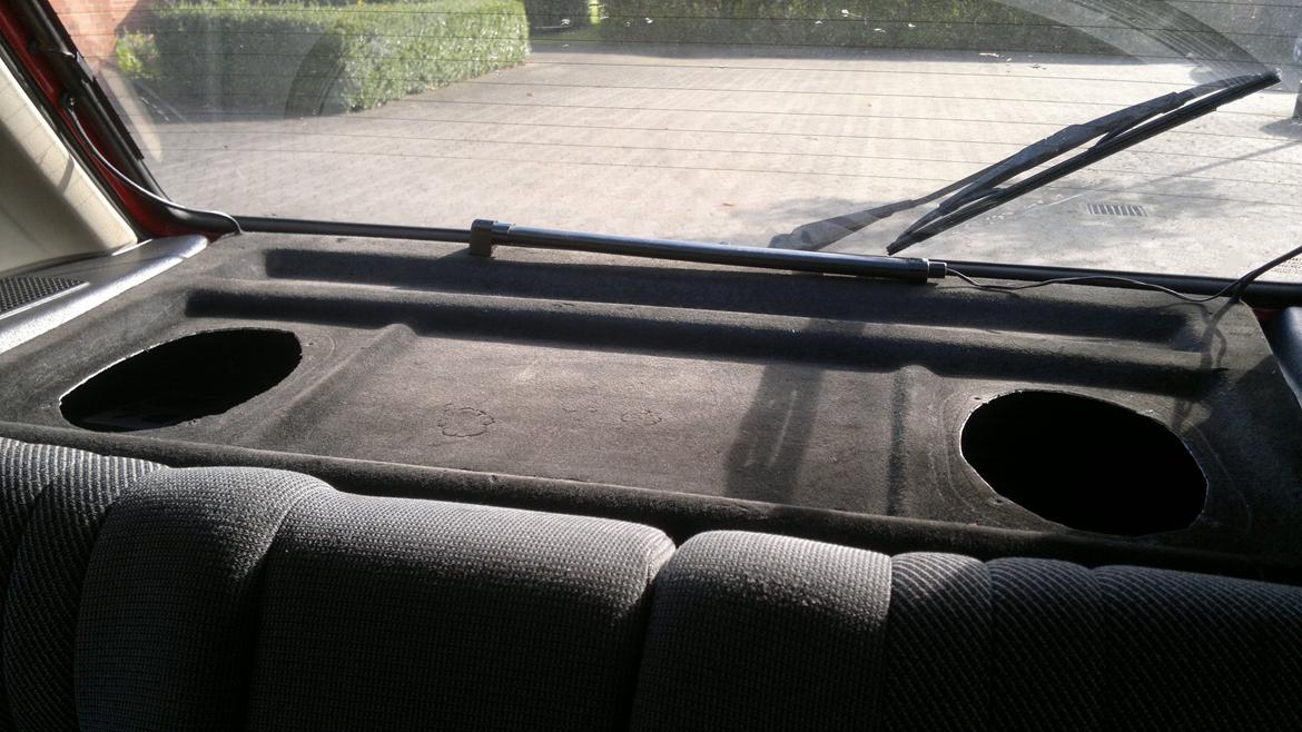 Vw golf 2 1,8 - Hattehylde. Ved ikke om der kommer højtallere i, eller om jeg skifter den til en dørkplade. billede 16