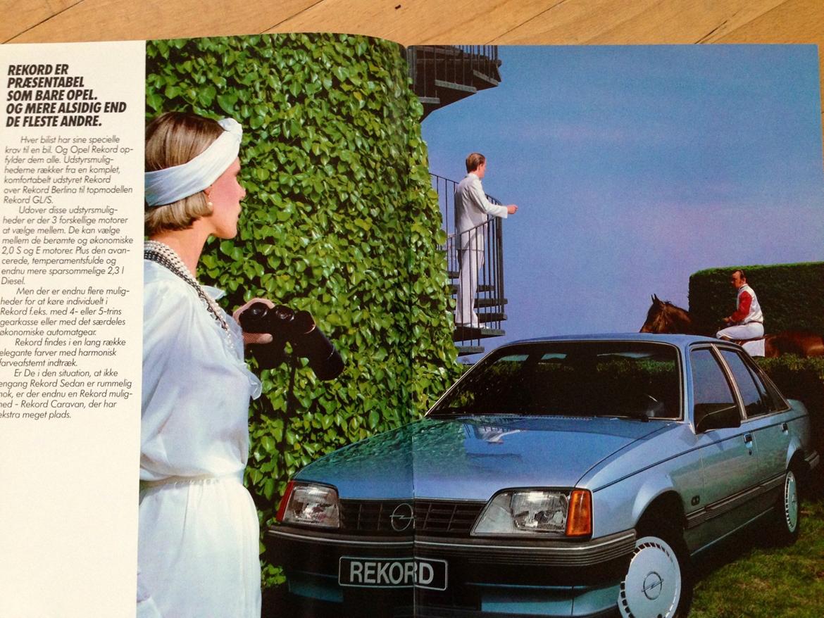 Salgsbrochure billede 2