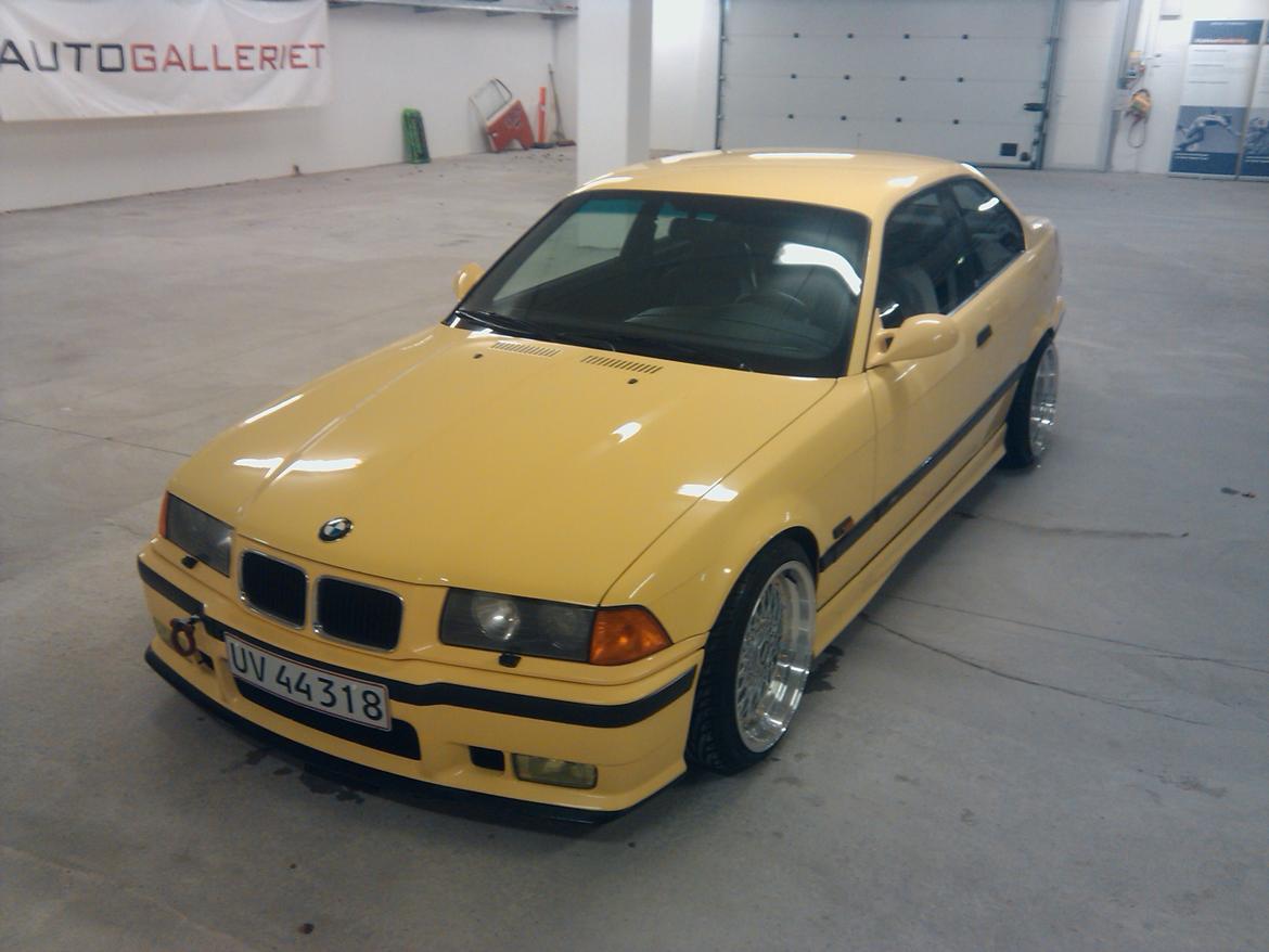 E36 M3 3,0 1993 Dakar Gelb billede 5