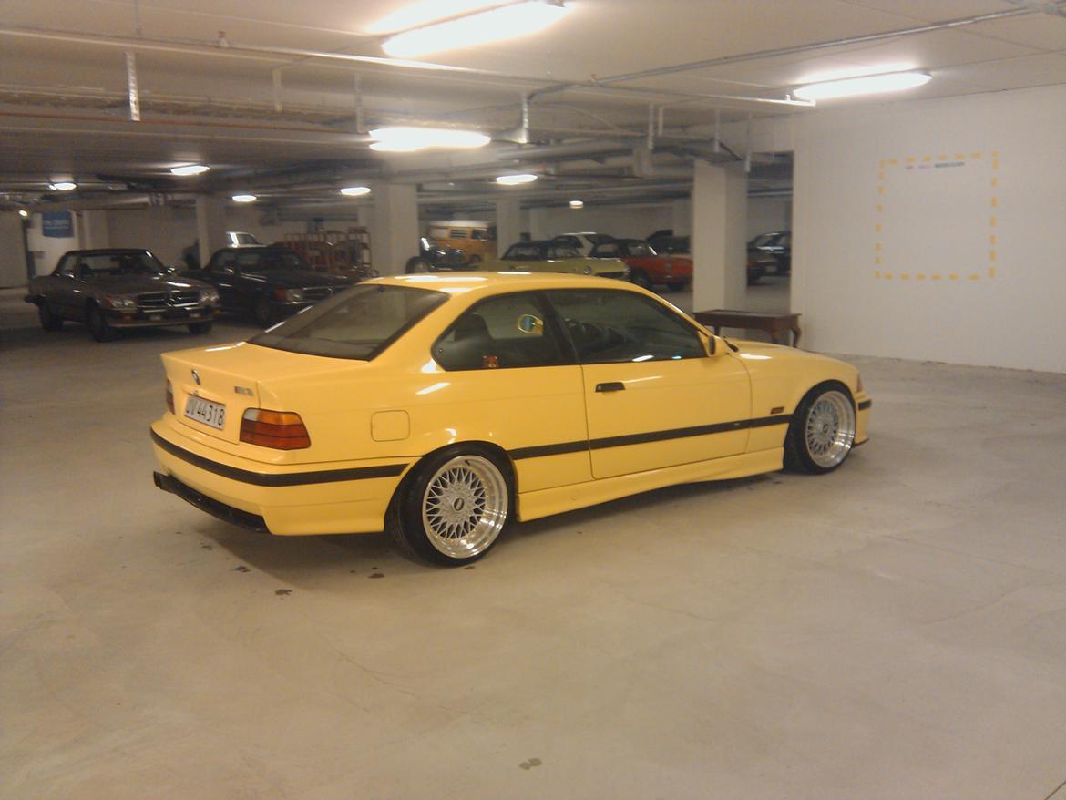E36 M3 3,0 1993 Dakar Gelb billede 4