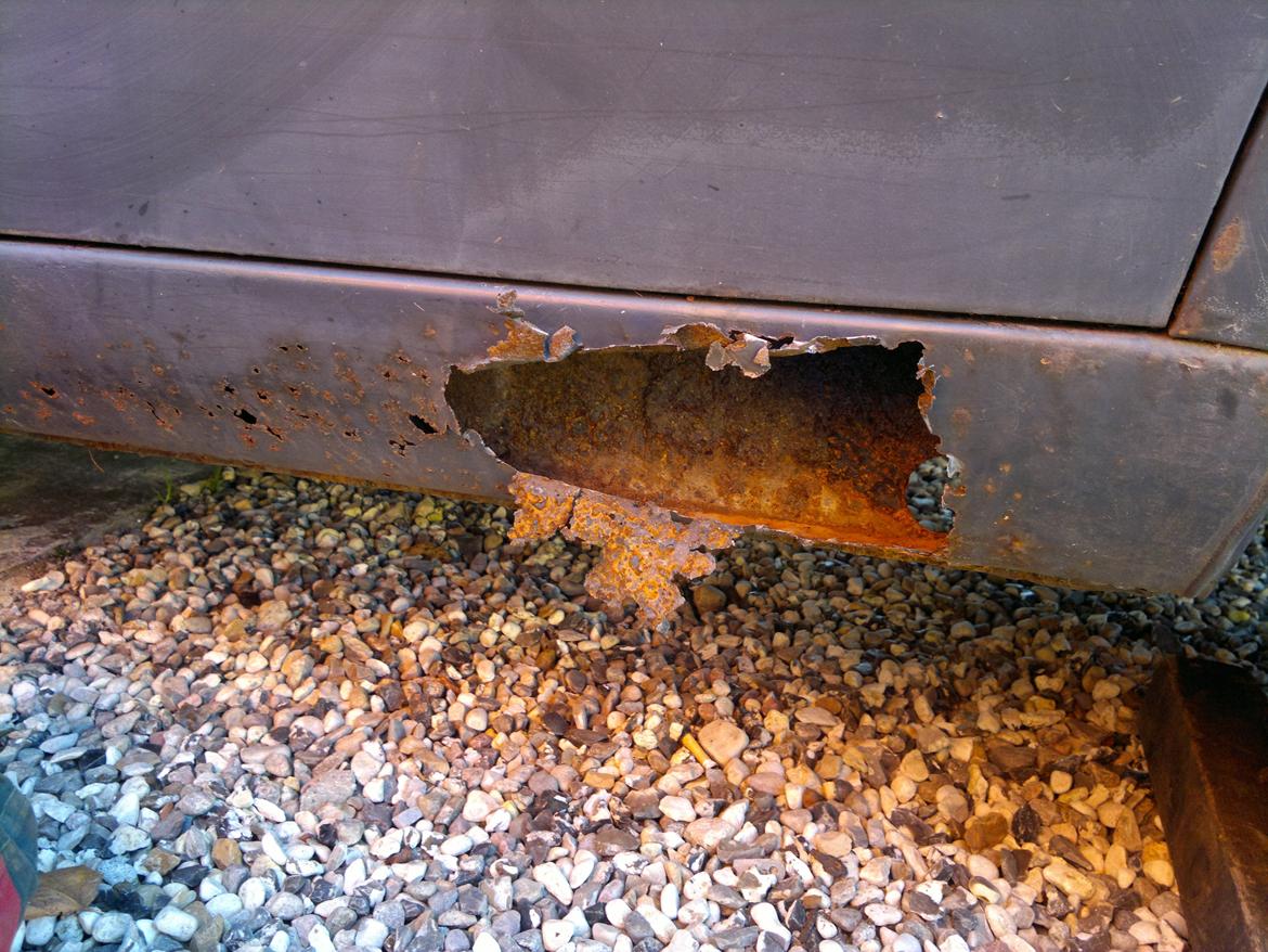 1961 Hillman Minx projekt - 28/10/2012 - Det "lille" rusthul er blevet banket op så det kan beses billede 50