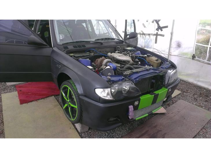 {{currentPhoto.altText}} billede {{currentPhoto.number}}