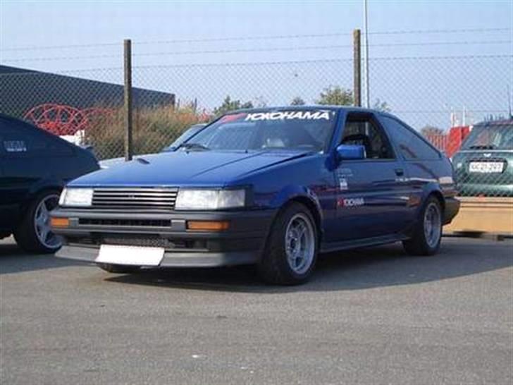 Corolla Coupe AE86 billede 2