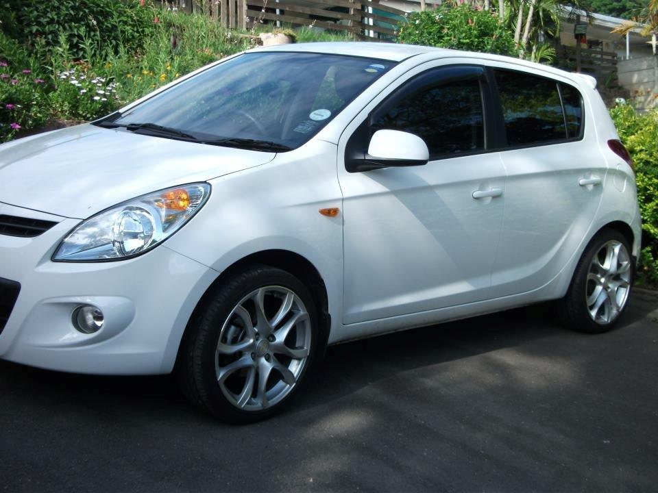 Hyundai i20 med lidt styling :) billede 3