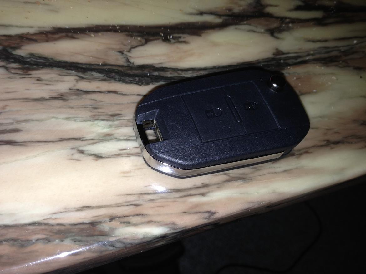 Peugeot 206 til 508 klap nøgle ombygning - Den nye nøgle billede 1