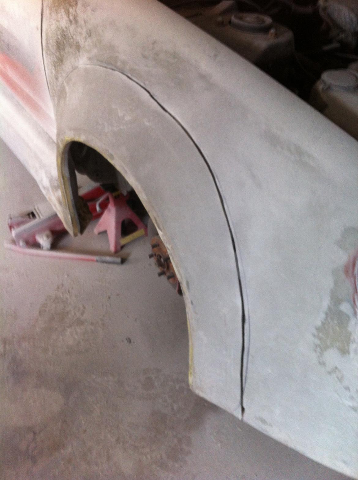 Carina E-xtreme - Så måtte forskærmene skæres af. De var så brede at hvis en fælg skulle fylde den ud, ville man ikke kunne dreje... billede 19