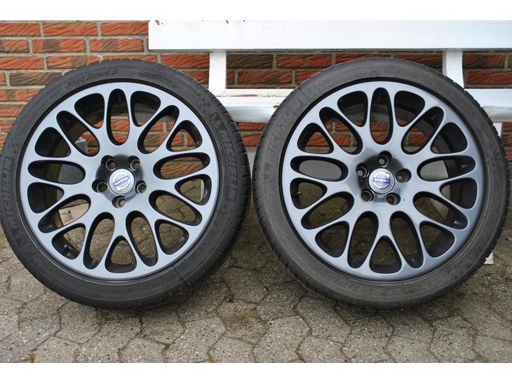 {{currentPhoto.altText}} billede {{currentPhoto.number}}