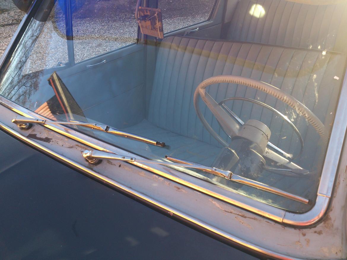 1961 Hillman Minx projekt - Vinduesviskerne er monteret billede 78