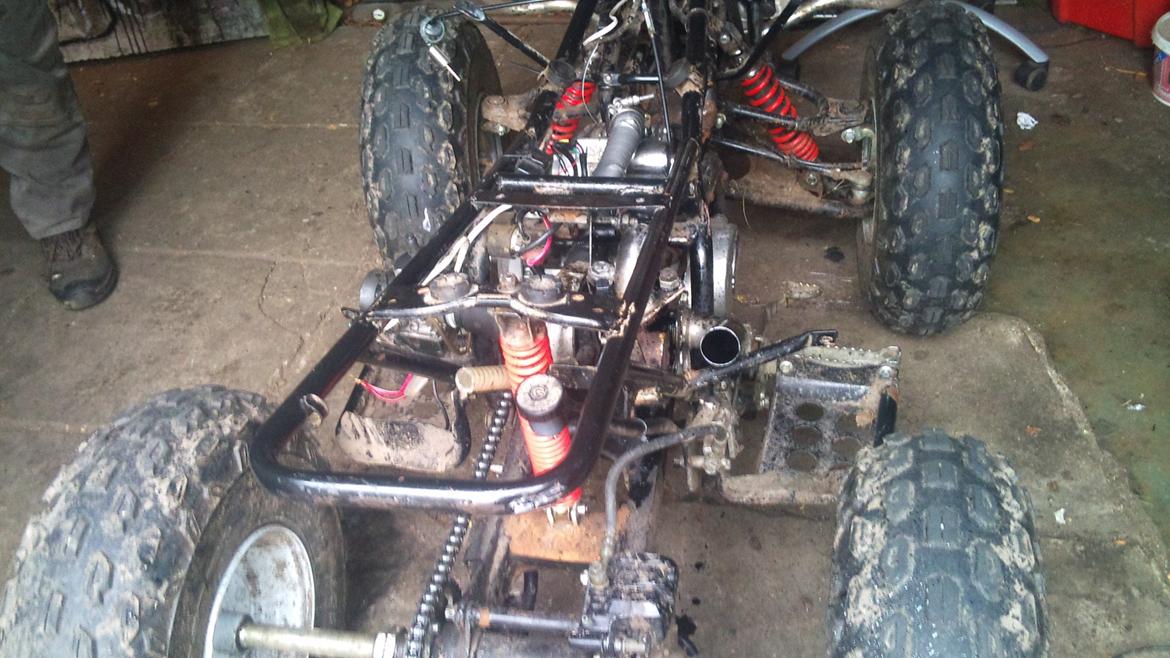 turbo på 110 ccm kina atv ;) - der sidder den jo fint  billede 19