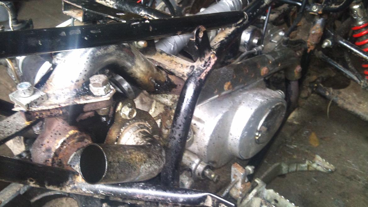 turbo på 110 ccm kina atv ;) billede 20