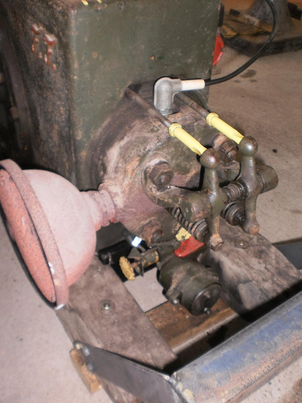 Mit "nyeste" mekaniske legetøj :-D - Topventilet stødstangsmotor. billede 16