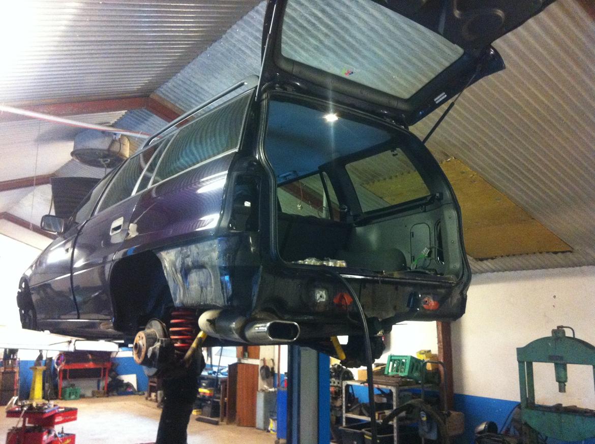 Opel Astra F Caravan Irmscher 16V billede 39