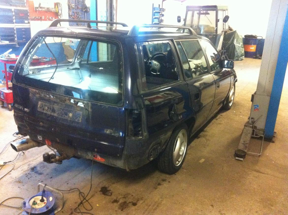 Opel Astra F Caravan Irmscher 16V billede 35