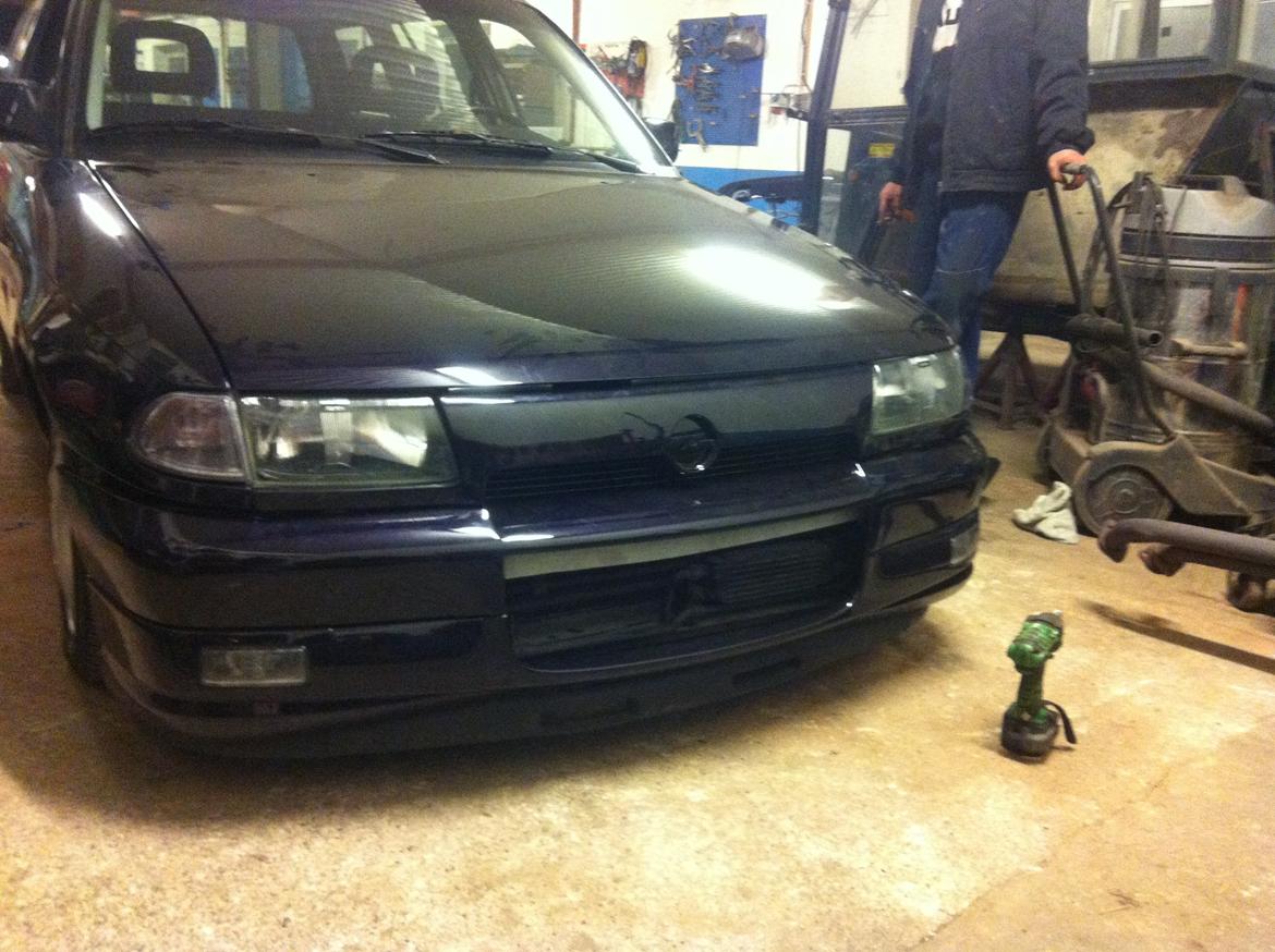 Opel Astra F Caravan Irmscher 16V billede 8