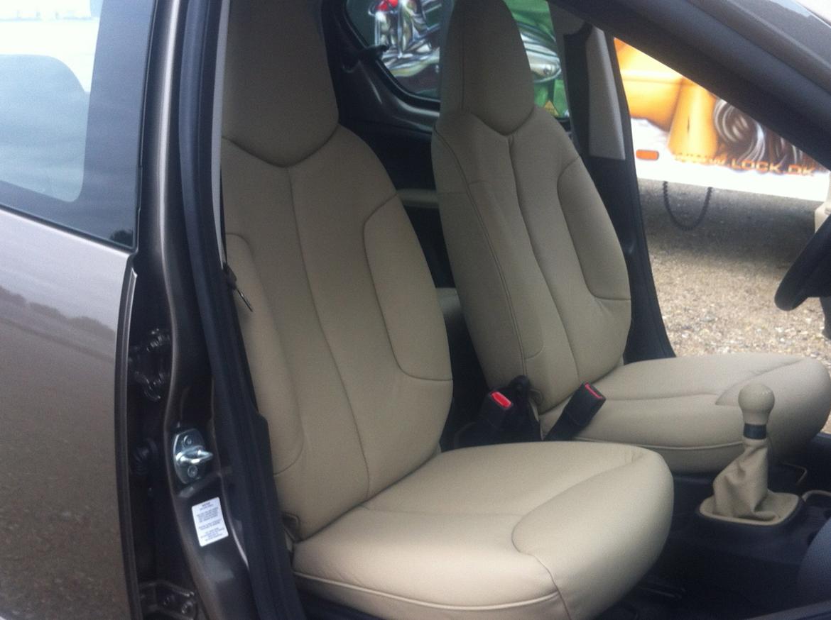 Læderkabine til Toyota Aygo 2012 - Lædersæder til Toyota Aygo 2012 billede 3
