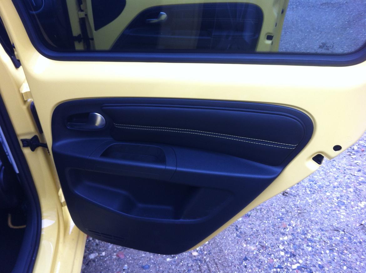 Læderkabine til Skoda Citigo 2012 - Special lavet dørbeklædning på bagdøre til Skoda Citigo 2012.
Der er ingen beklædning på de originale... billede 11