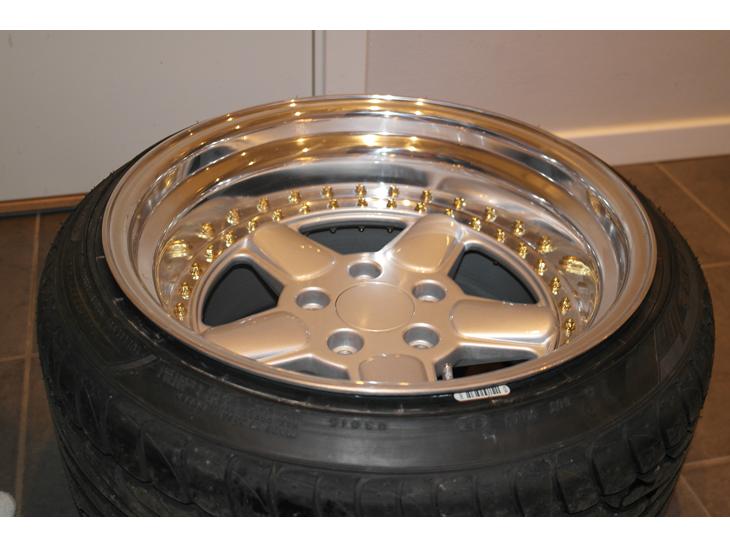 {{currentPhoto.altText}} billede {{currentPhoto.number}}