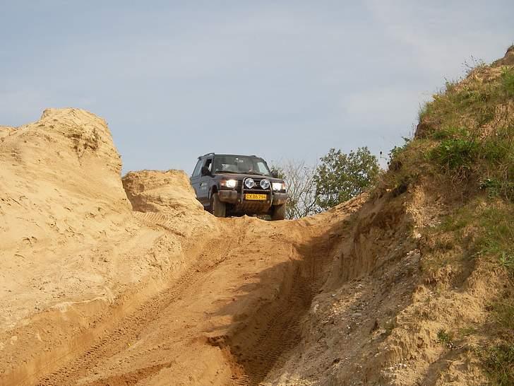 4x4 træf i Hedeager grusrav - På vej ned billede 1